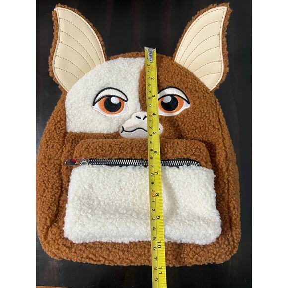 Gizmo Mini Backpack | Cozy Sherpa Gremlins Character Backpack - Picture 4 of 10